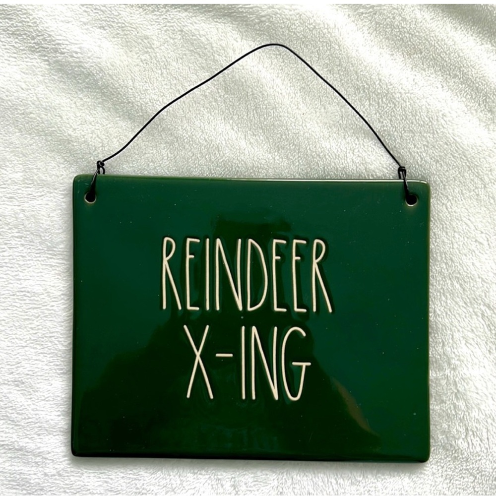 Rae Dunn “Reindeer X-ING ceramic hanging plaque. Green white New With Tags